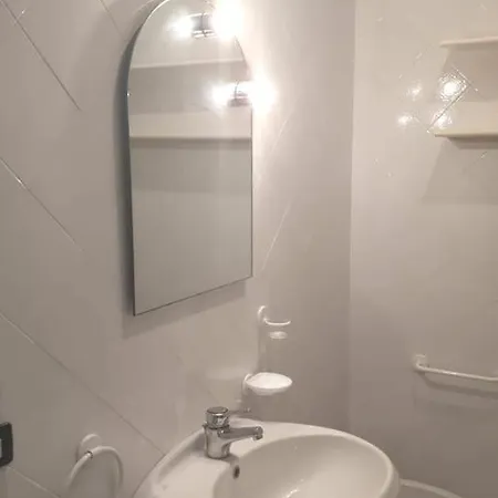 Апартаменти Flora Centrale A Pochi Passi Dal Mare